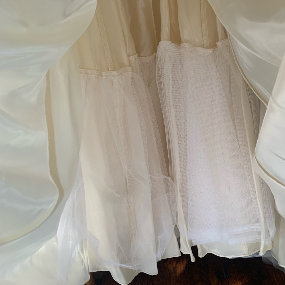 Blondie Nites Formal/Prom Dress - Picture 10 of 12